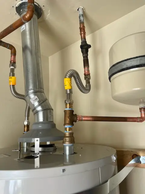 Water heater installation and plumbing repair in Highland Meadows